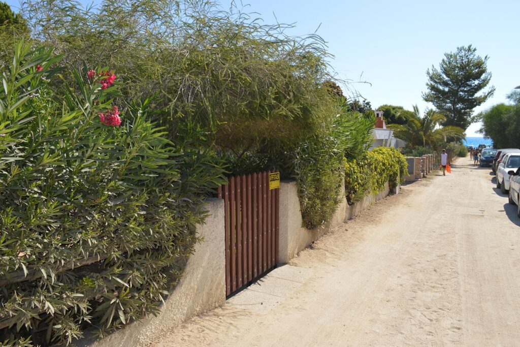 der Weg zum Strand vom Ferienhaus Paluan, Costa Rei - meer sardinien urlaub