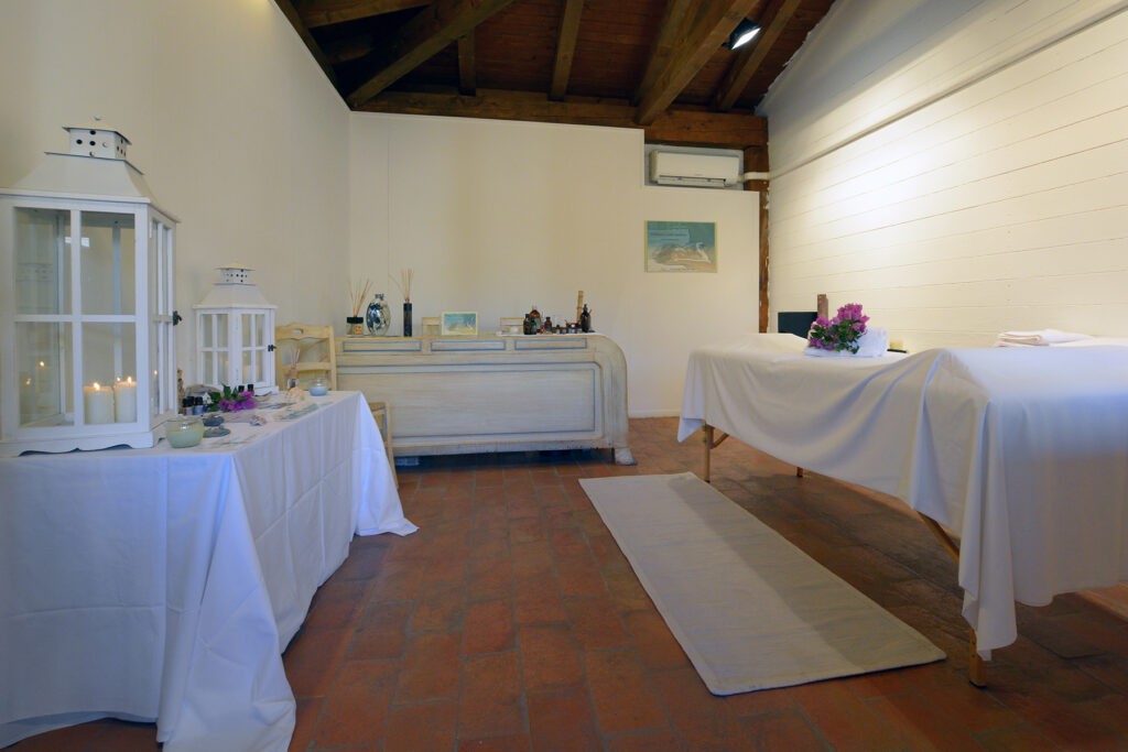 der Wohlfühlbereich für entspannende Massage-Anwendungen im Hotel Baia dei Pini Resort, Budoni - meer sardinien urlaub