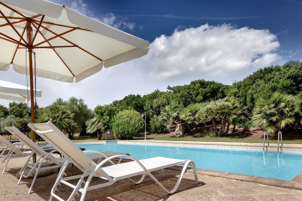 Entspannung garantiert - am Pool des Ferienhauses Ulivo, Alghero - meer sardinien urlaub