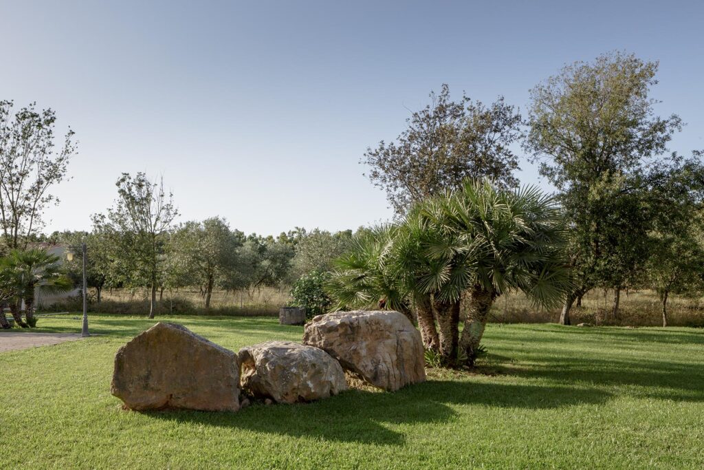 der gepflegte, schöne Garten des Ferienhauses Ulivo, Alghero - meer sardinien urlaub