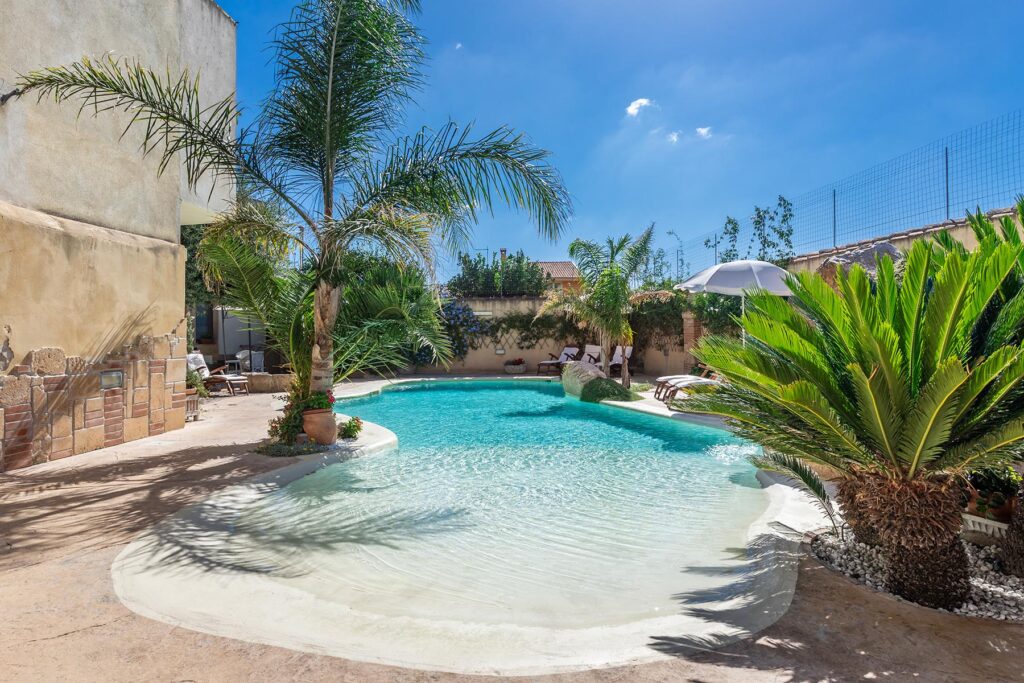 der geschmackvolle Pool des Hotels Villa Canu, Cabras - meer sardinien urlaub