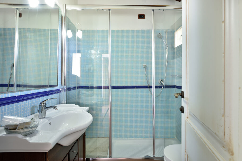 ein Badezimmer im Hotel Abba e Murta, Tortoli - meer sardinien urlaub