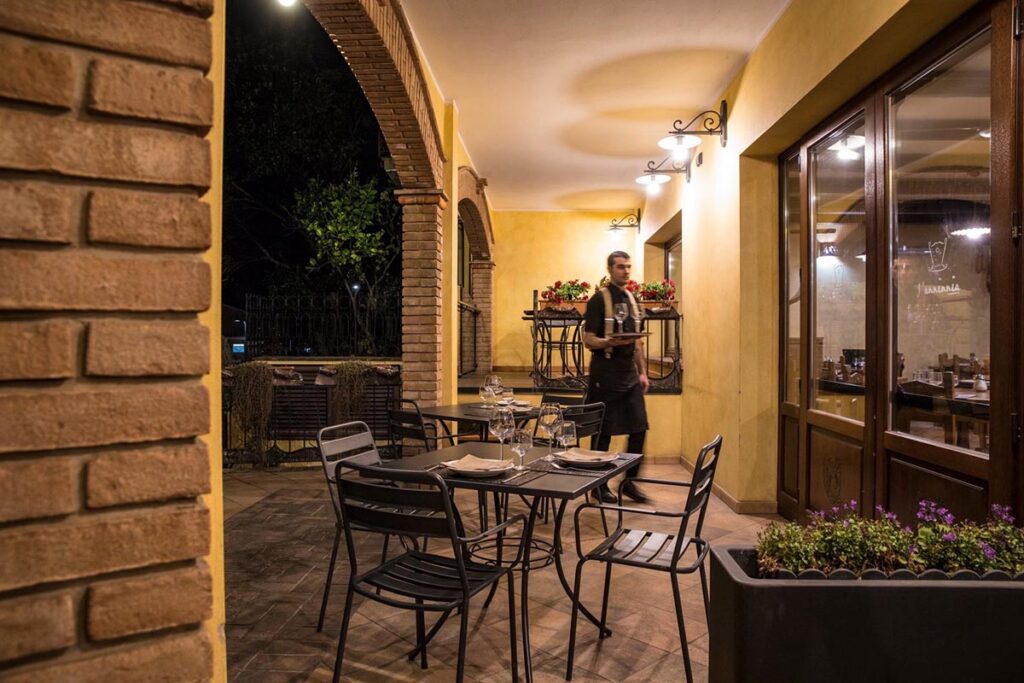 Die Restaurant-Terrasse, Gästehaus S Anninnia, Gonnesa - meer sardinien urlaub