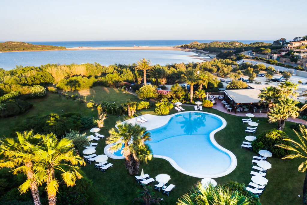 Vogelperspektive vom Hotel Aquadulci, Chia - meer sardinien urlaub