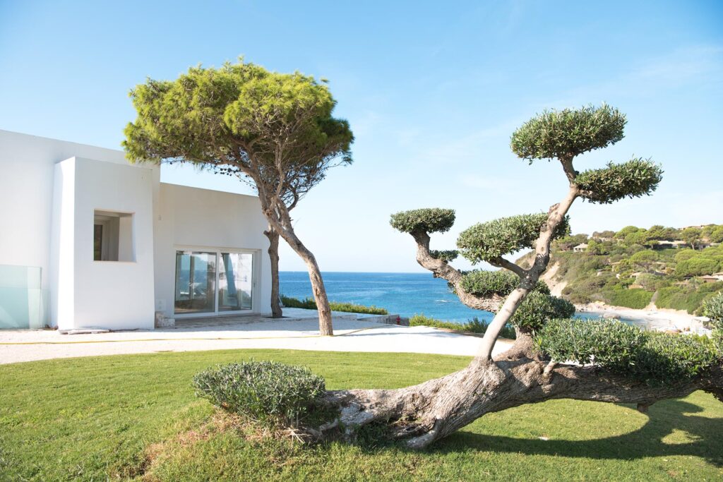 Blick auf die Villa Bellavista vom Hotel Falkensteiner Capo Boi bei Villasimius - meer sardinien urlaub