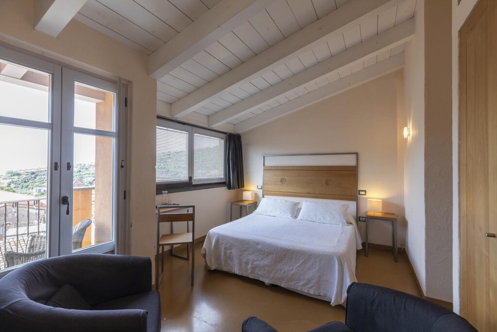 Das Doppelzimmer Aria im Nebengebäude Sos Gelminos des Hotels Antica Dimora del Gruccione bei Santu Lussurgiu - meer sardinien urlaub