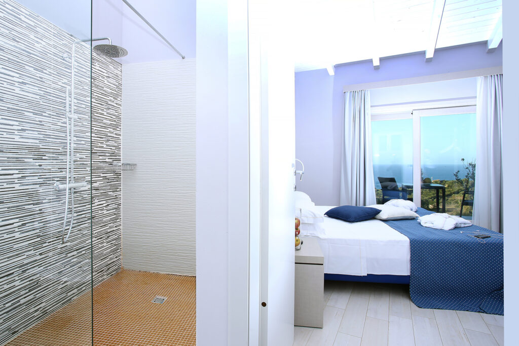 Eine Juniorsuite Standard im Hotel Bajaloglia, Castelsardo - meer sardinien urlaub