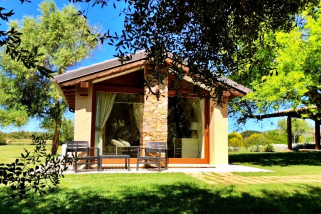 Aussenansicht der Gardensuite, Agriturismo Inghirios, Alghero - meer sardinien urlaub